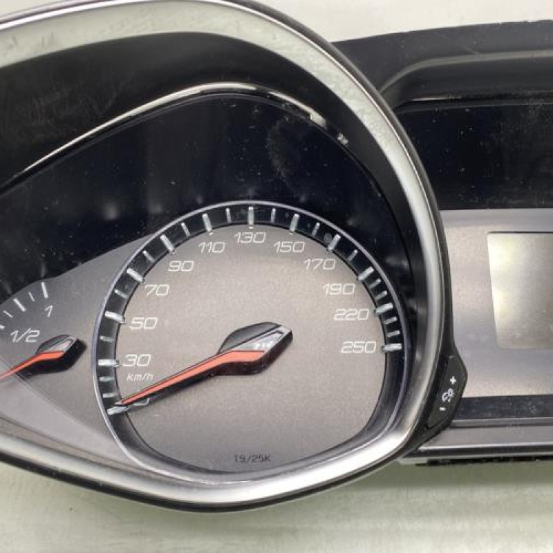 Compteur PEUGEOT 308 2 SW Photo n°2