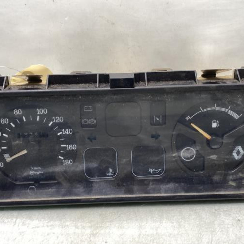 Compteur RENAULT R11 Photo n°1
