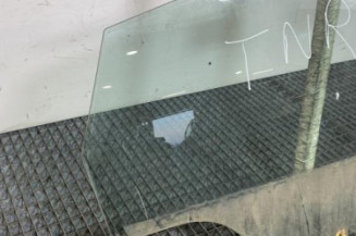 Vitre arriere droit FORD FIESTA 6