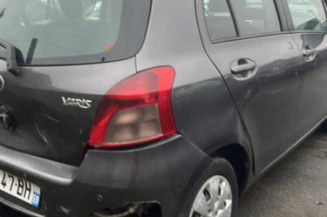 Retroviseur droit TOYOTA YARIS 2
