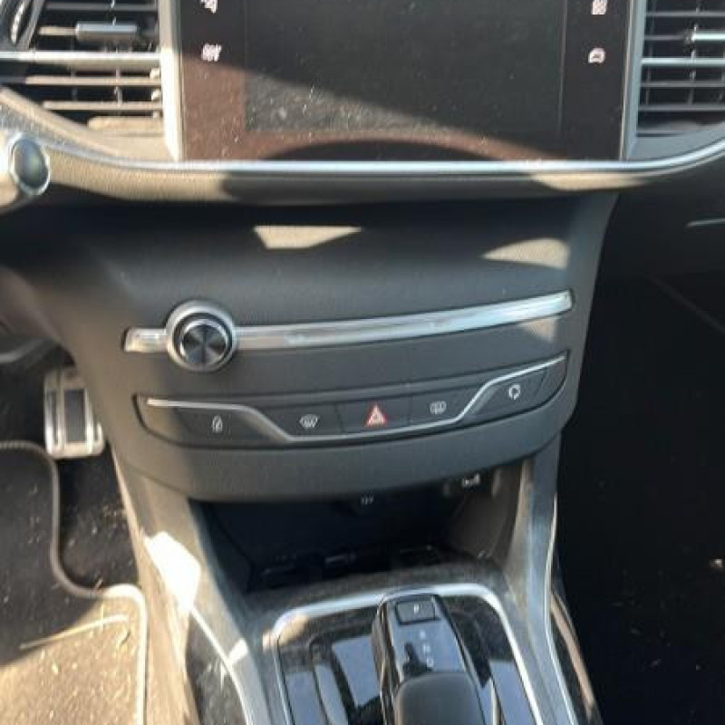 PEUGEOT 308 2 PHASE 2 1.2 PURETECH - 12V TURBO Photo n°8