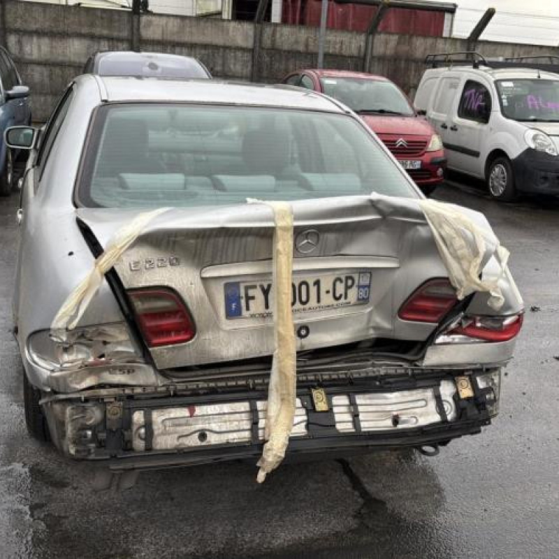 Retroviseur droit MERCEDES CLASSE E 210 Photo n°11
