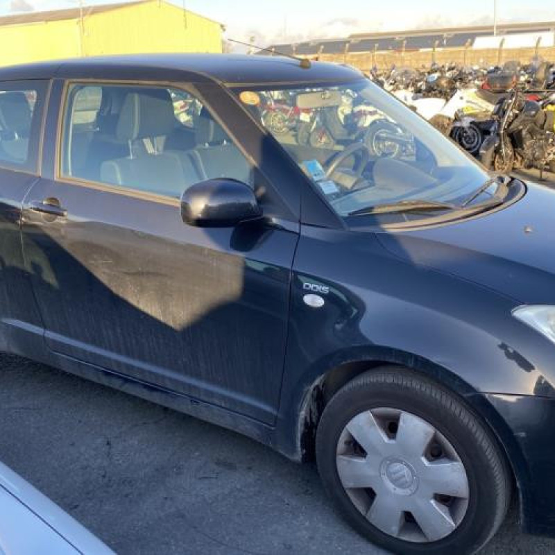 Retroviseur droit SUZUKI SWIFT 3 Photo n°11
