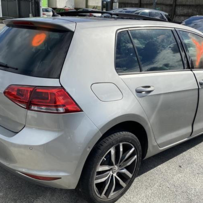 Feu arriere secondaire gauche (feux) VOLKSWAGEN GOLF 7 Photo n°7