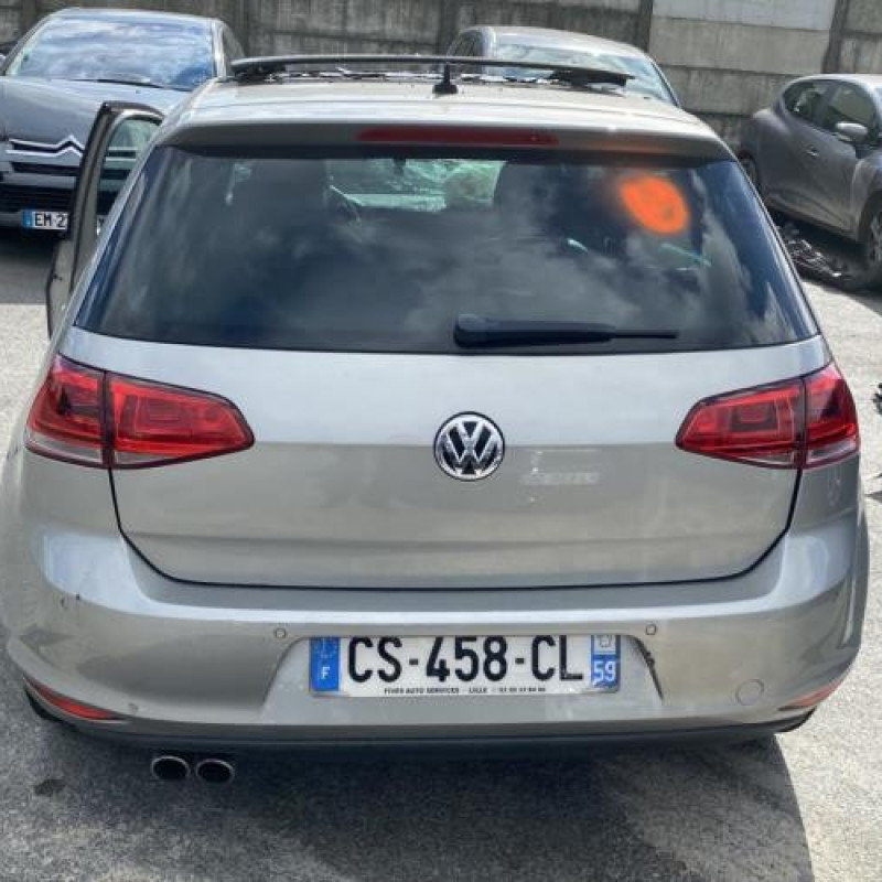 Feu arriere secondaire gauche (feux) VOLKSWAGEN GOLF 7 Photo n°8