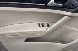 Feu arriere secondaire gauche (feux) VOLKSWAGEN GOLF 7