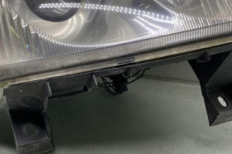 Optique avant principal droit (feux)(phare) RENAULT CLIO 2