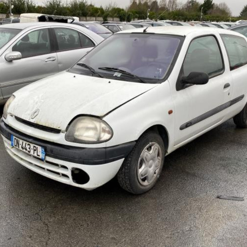 Capot RENAULT CLIO 2 Photo n°11