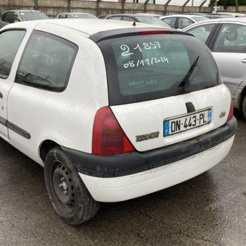 Capot RENAULT CLIO 2 Photo n°14