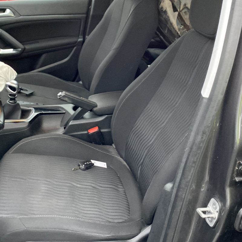 PEUGEOT 308 2 PHASE 1 1.6 BLUE HDI - 8V TURBO Photo n°11