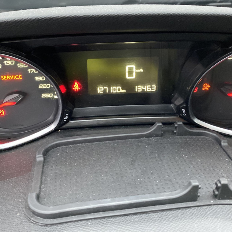 PEUGEOT 308 2 PHASE 1 1.6 BLUE HDI - 8V TURBO Photo n°17