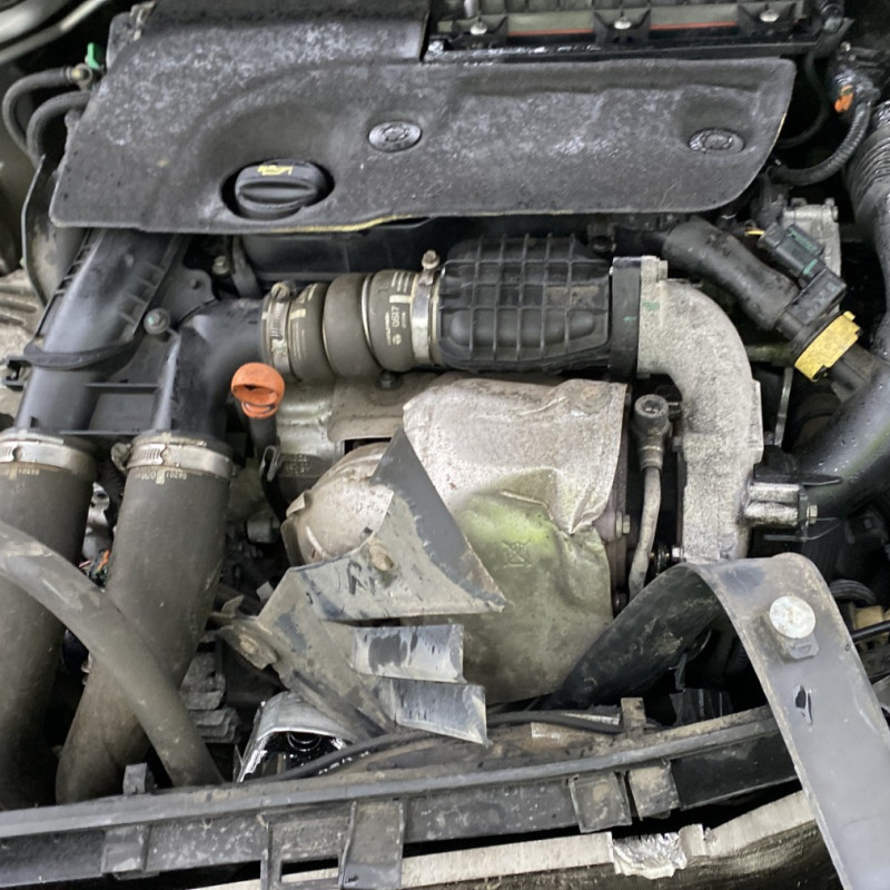 PEUGEOT 308 2 PHASE 1 1.6 BLUE HDI - 8V TURBO Photo n°20