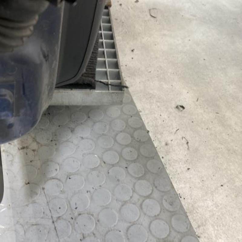 Porte avant droit FIAT PUNTO EVO 3 Photo n°5