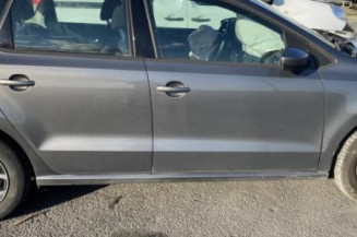 Retroviseur droit VOLKSWAGEN POLO 5