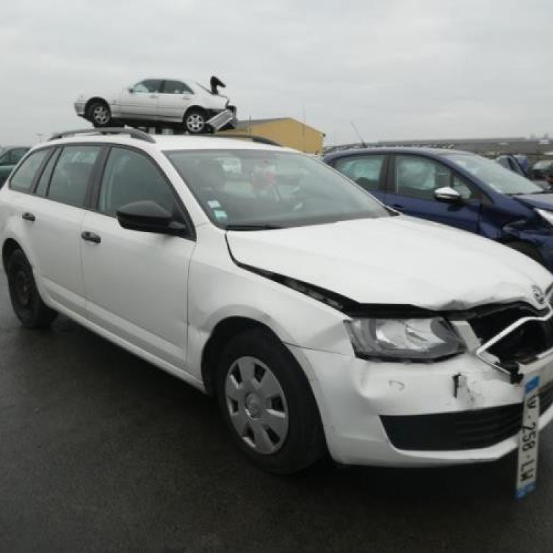 Retroviseur droit SKODA OCTAVIA 3 Photo n°7
