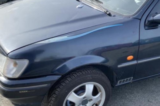 Retroviseur gauche FORD FIESTA 3