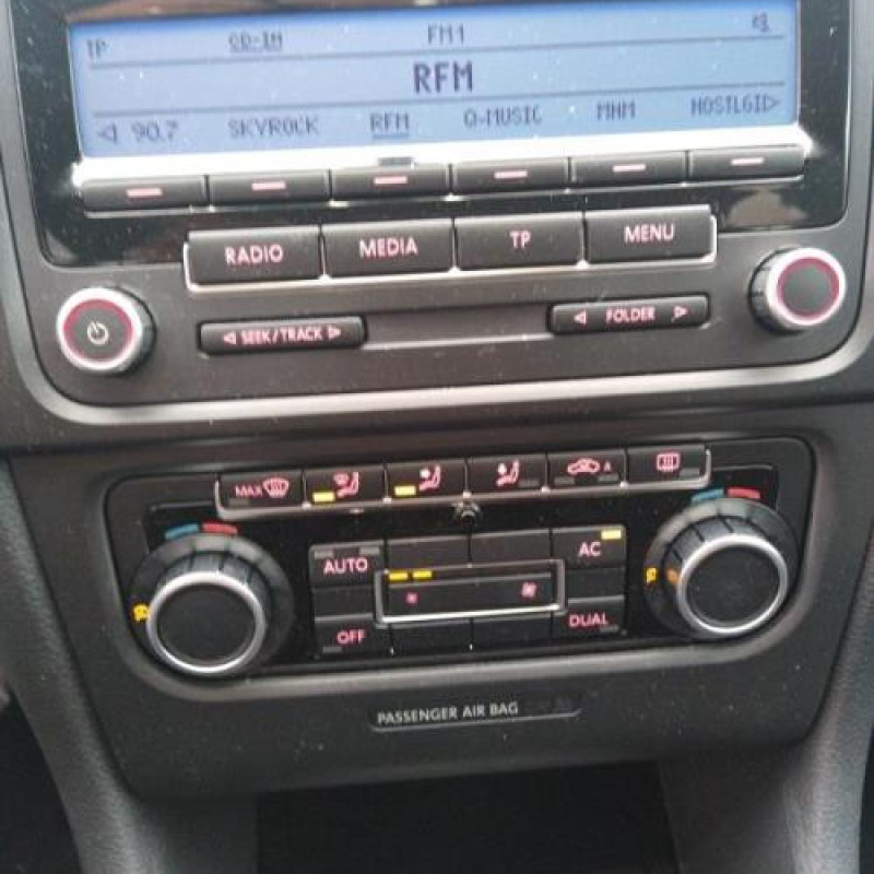 Feu arriere secondaire gauche (feux) VOLKSWAGEN GOLF 6 Photo n°12