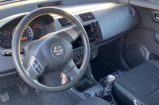 Colonne de direction SUZUKI SWIFT 3