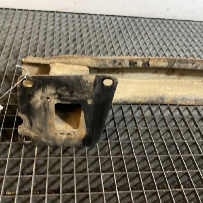 Renfort pare choc arriere (traverse) VOLKSWAGEN POLO 5 Photo n°5