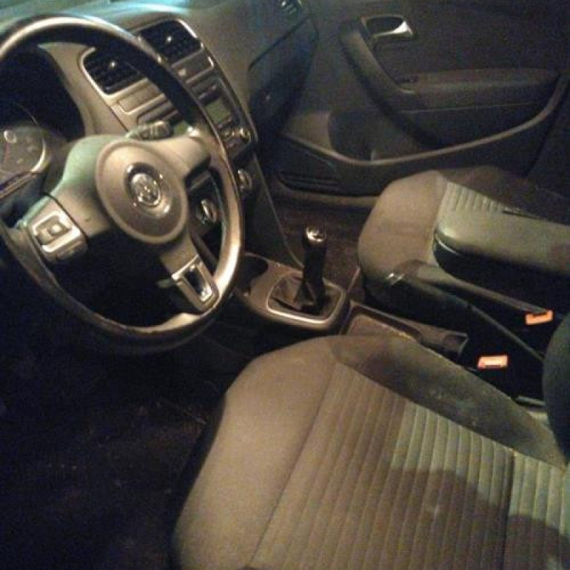Renfort pare choc arriere (traverse) VOLKSWAGEN POLO 5 Photo n°14