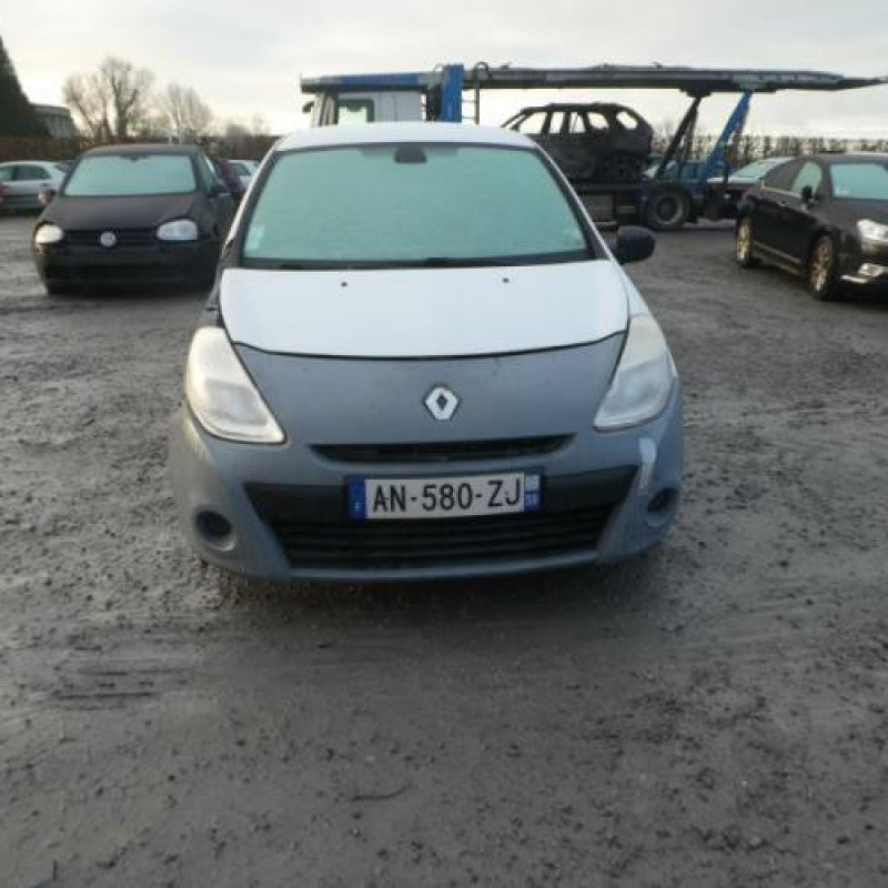 Boitier UCH RENAULT CLIO 3 Photo n°4