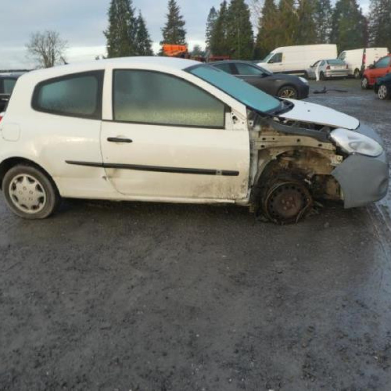 Boitier UCH RENAULT CLIO 3 Photo n°5