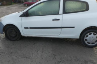 Boitier UCH RENAULT CLIO 3