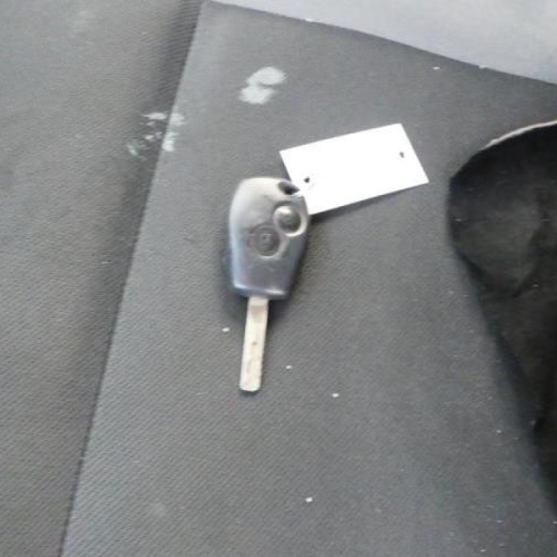 Boitier UCH RENAULT CLIO 3 Photo n°13
