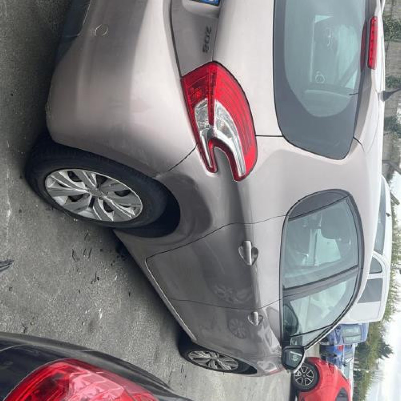 Amortisseur avant droit PEUGEOT 208 1 Photo n°4