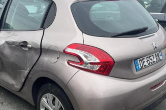 Amortisseur avant droit PEUGEOT 208 1
