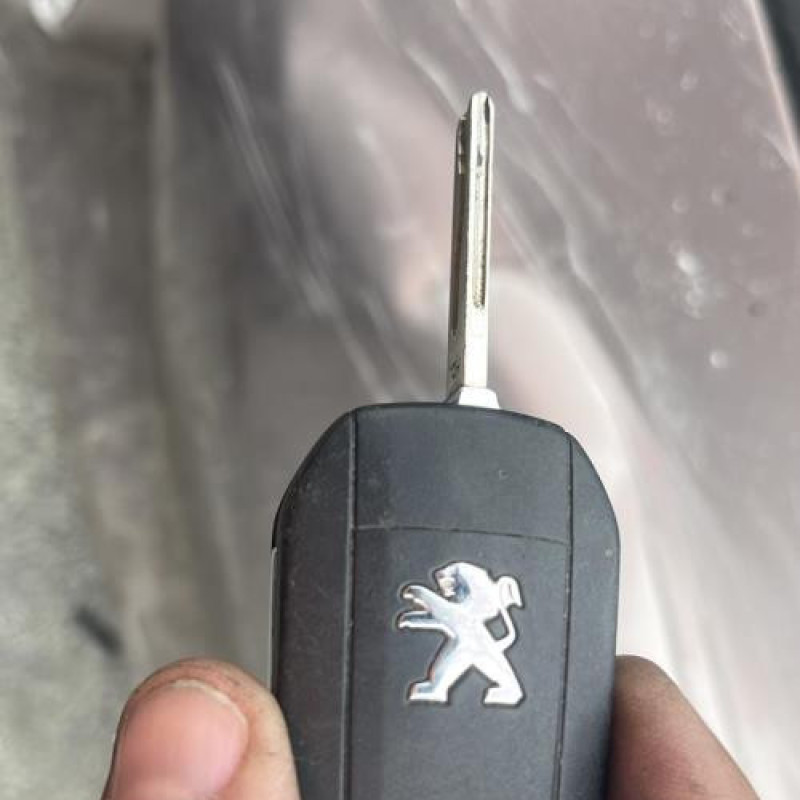 Amortisseur avant droit PEUGEOT 208 1 Photo n°6