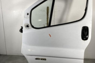 Porte avant gauche RENAULT TRAFIC 2 Photo n°1