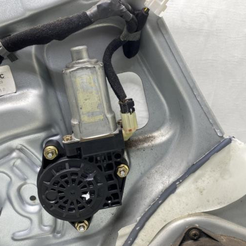 Leve vitre electrique avant gauche KIA SPORTAGE 2 Photo n°3