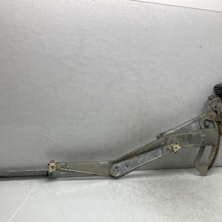 Leve vitre electrique avant droit PEUGEOT 406 Photo n°1