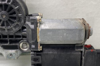 Leve vitre electrique avant droit PEUGEOT 406