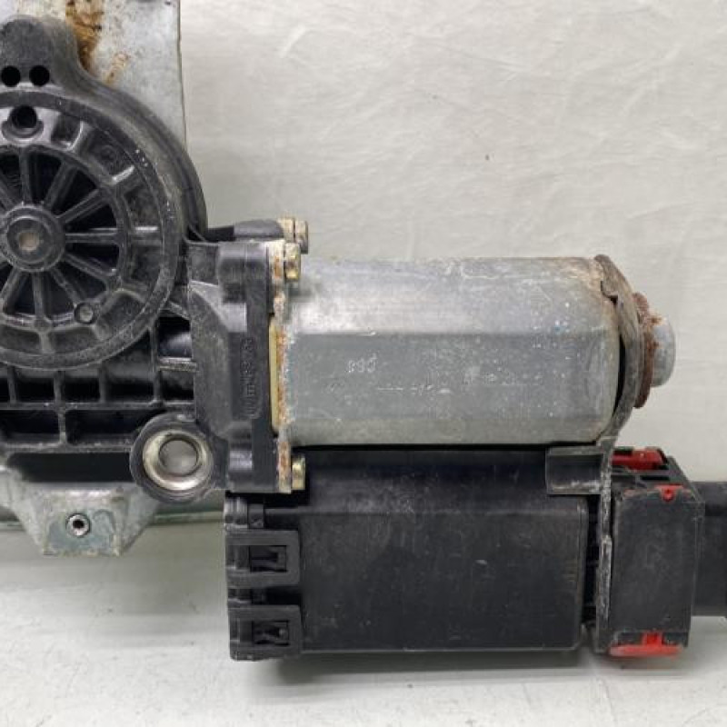 Leve vitre electrique avant droit PEUGEOT 406 Photo n°4
