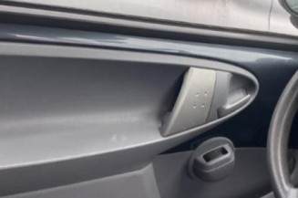 Moteur essuie glace avant TOYOTA AYGO 1