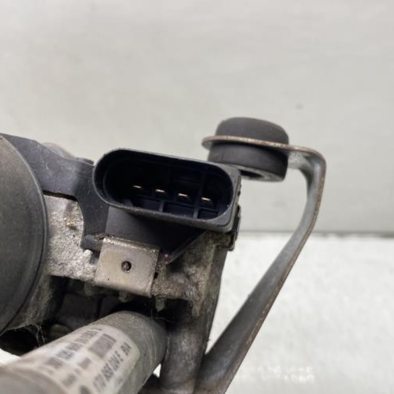 Moteur essuie glace avant droit VOLKSWAGEN TOURAN 1 Photo n°3