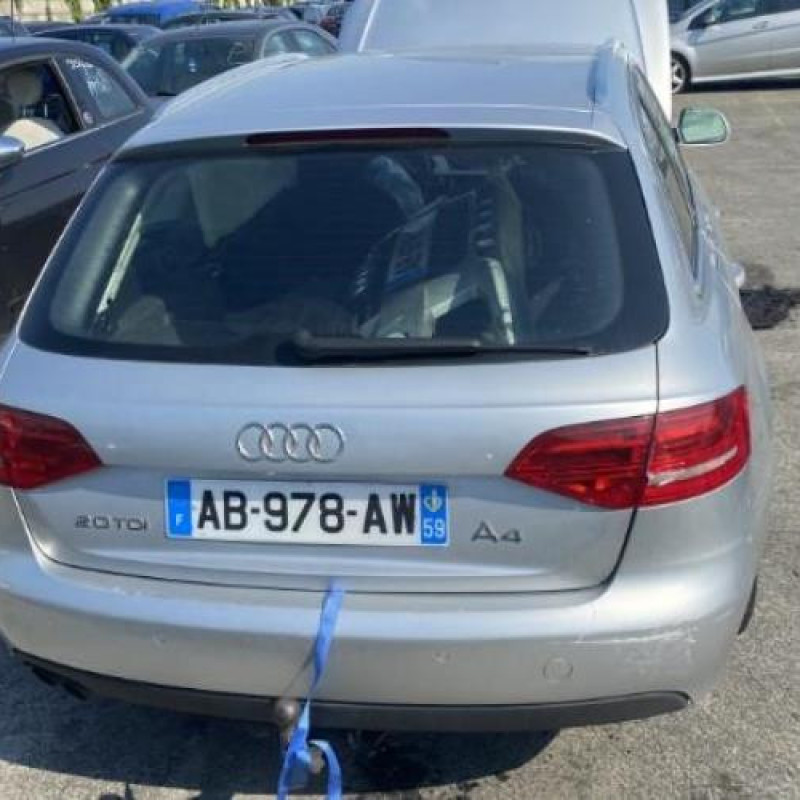 Feu arriere secondaire gauche (feux) AUDI A4 3 Photo n°8