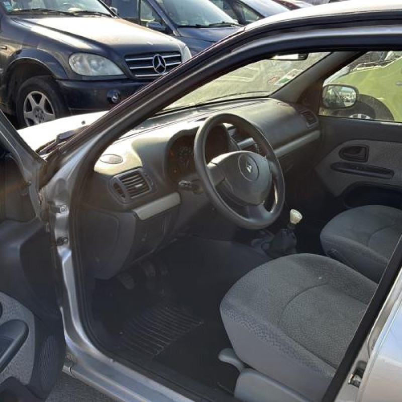 Cremaillere assistee RENAULT CLIO 2 Photo n°9