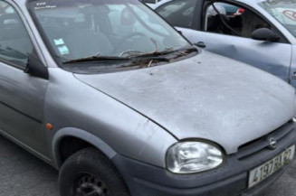 Moteur essuie glace avant OPEL CORSA B