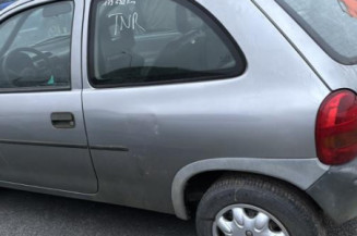 Moteur essuie glace avant OPEL CORSA B