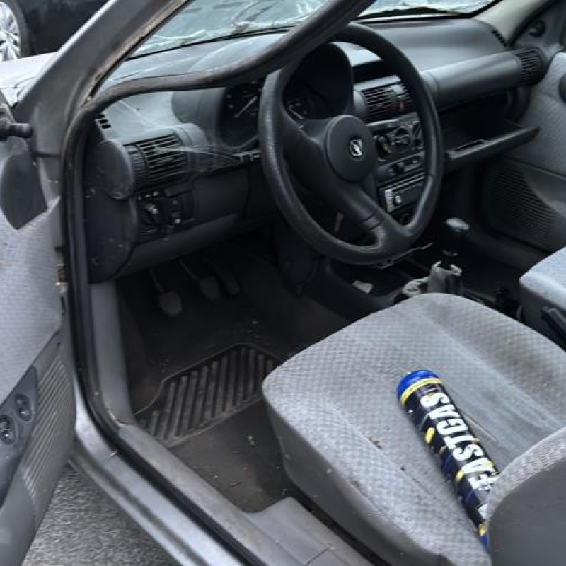 Moteur essuie glace avant OPEL CORSA B Photo n°16
