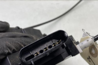 Serrure avant droit FORD FIESTA 6