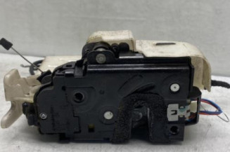 Serrure avant droit VOLKSWAGEN GOLF 5