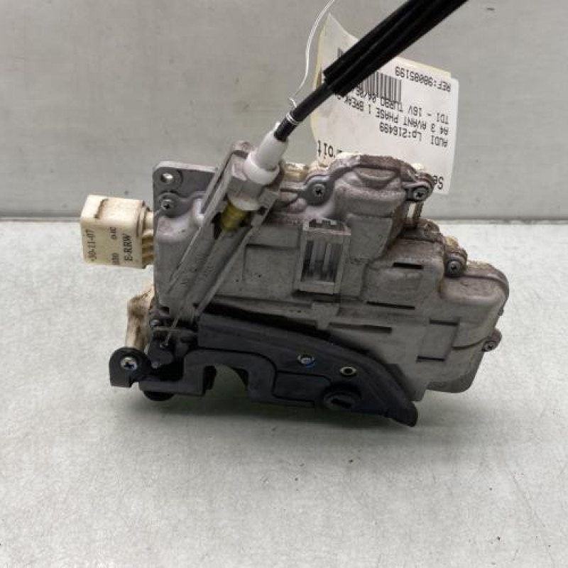Serrure arriere droit AUDI A4 3 Photo n°3