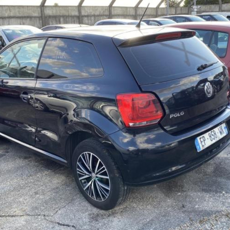 Serrure avant gauche VOLKSWAGEN POLO 5 Photo n°9