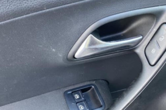 Serrure avant gauche VOLKSWAGEN POLO 5