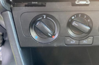 Serrure avant gauche VOLKSWAGEN POLO 5