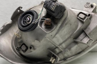 Optique avant principal gauche (feux)(phare) RENAULT TRAFIC 2